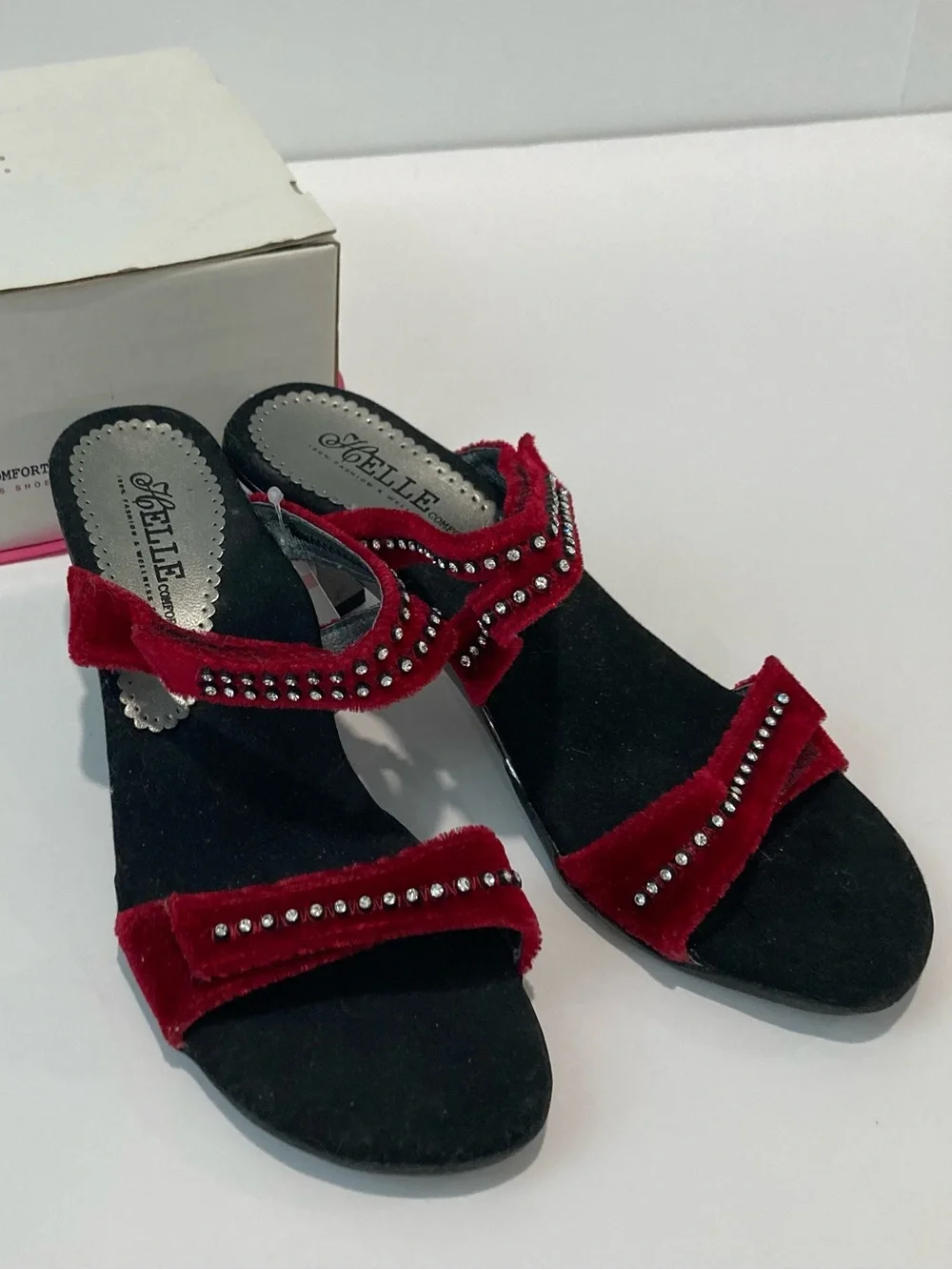 Helle Comfort Red Velvet Rhinestone Strappy Heels EU 38 US 7.5 Vintage Y2K